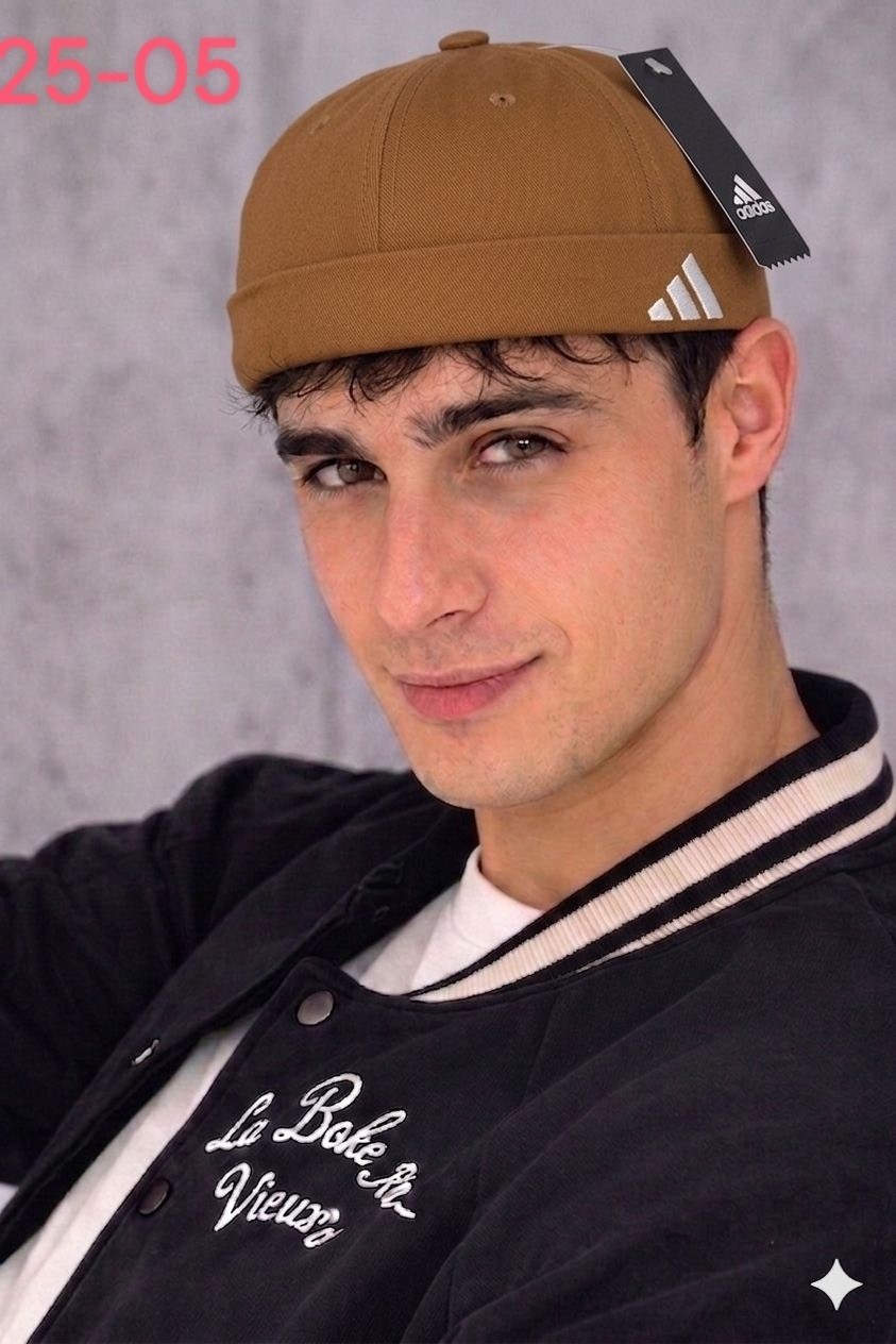 стильная бейсболка,мужчина,кепки мужские,стильная кепка,классическая бейсболка