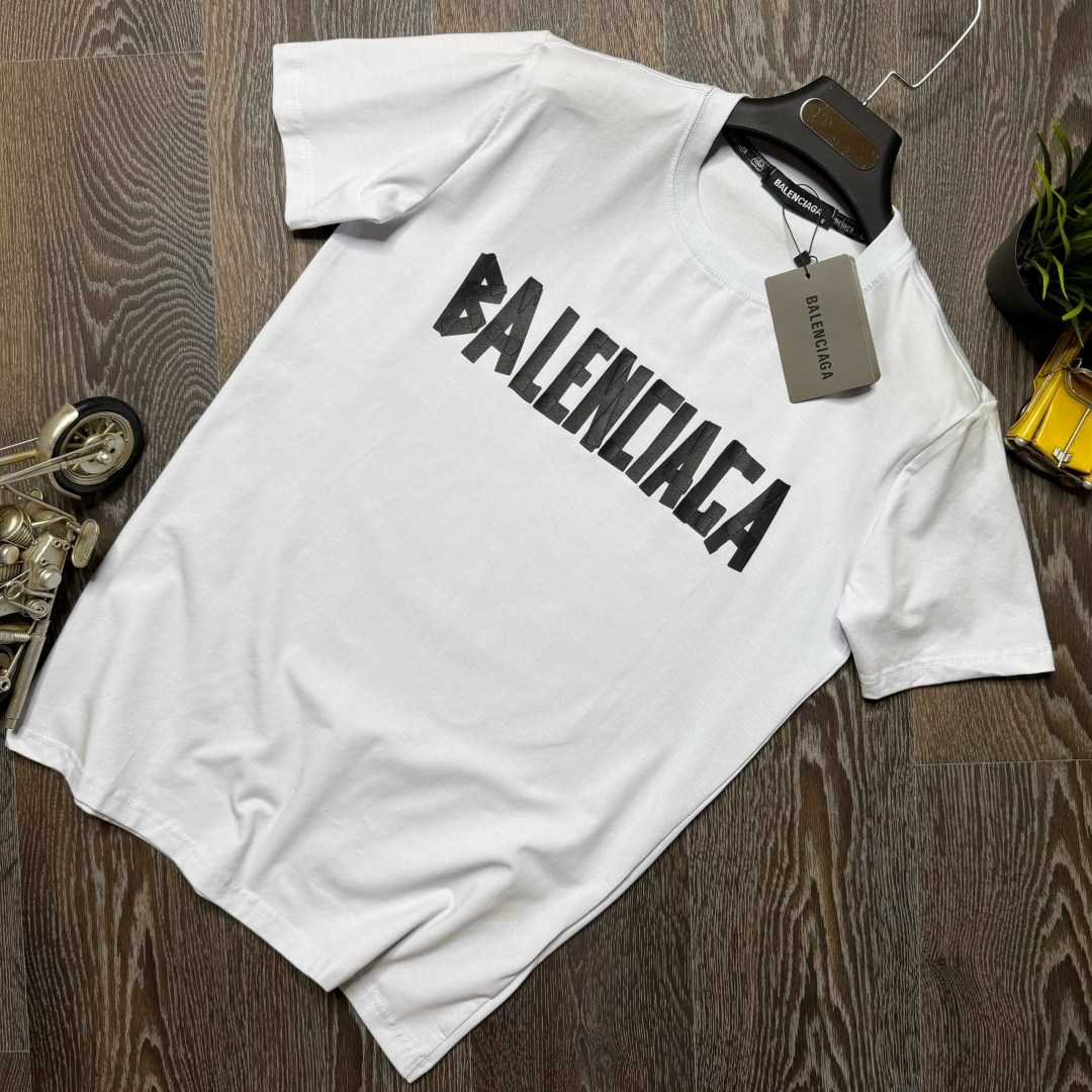 футболка balenciaga,футболка с коротким рукавом в стиле balenciaga,баленсиага кристобаль,футболки для мужчин