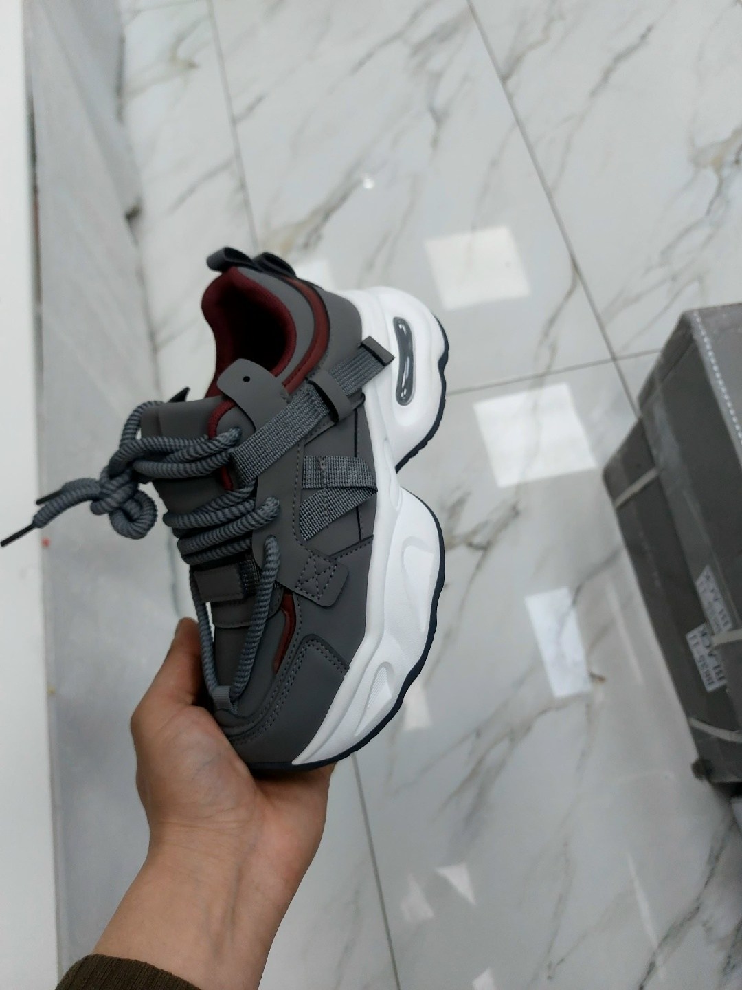 женские кроссовки,кроссовки белые,кроссовки модные,кроссовки модные женские,массивные кроссовки