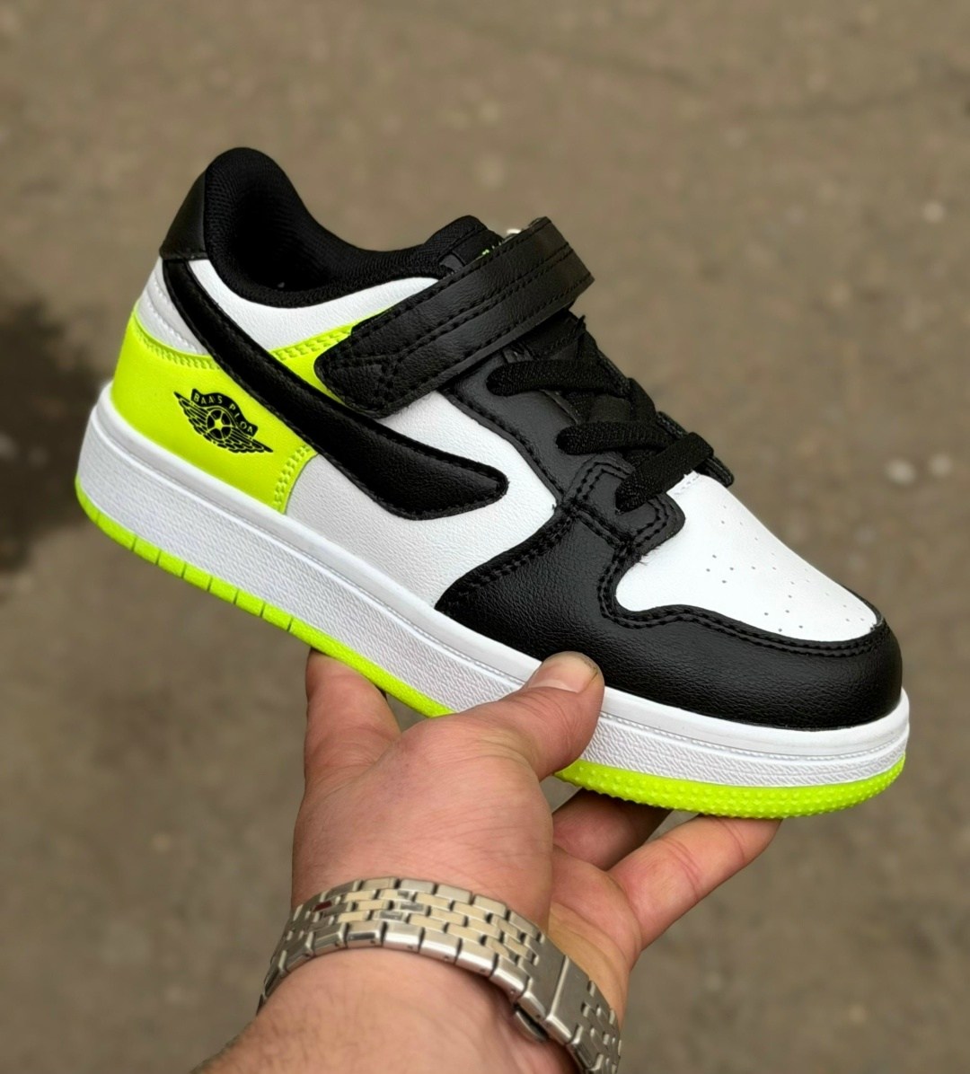 кроссовки,детские кроссовки,кроссовки закрытые,кроссовки для мальчика,кроссовка детская