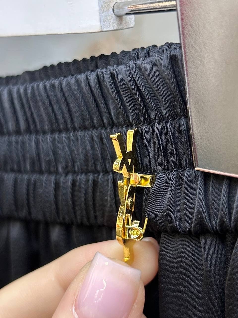 женский брючный костюм двойка,костюм женский брючный,брючный костюм элегантный,женский костюм с широкими брюками,женский костюм