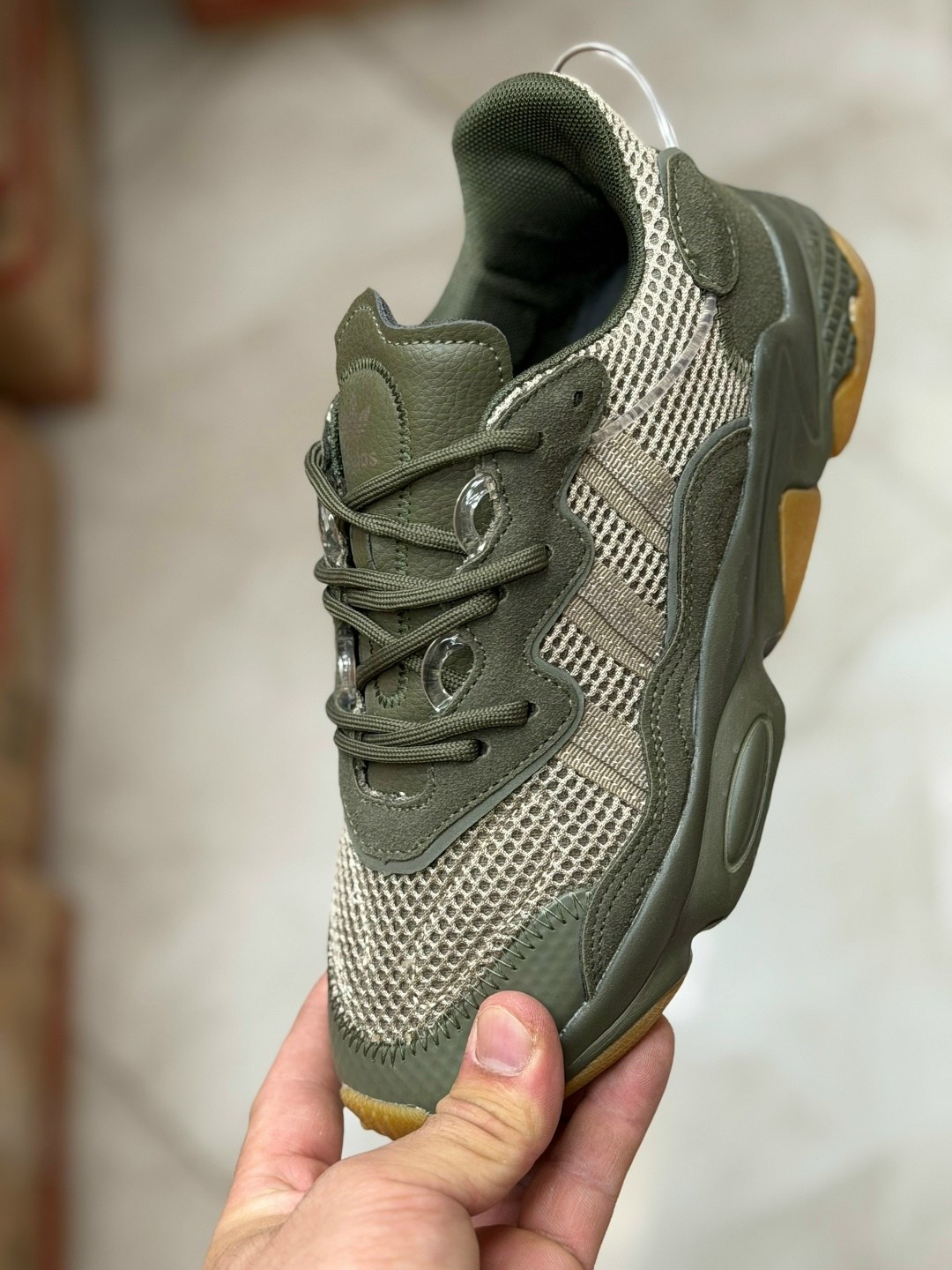 кроссовки adidas ozweego,кроссовки мужские adidas ozweego,кроссовки adidas,кроссовки ozweego,кроссовки adidas originals ozweego