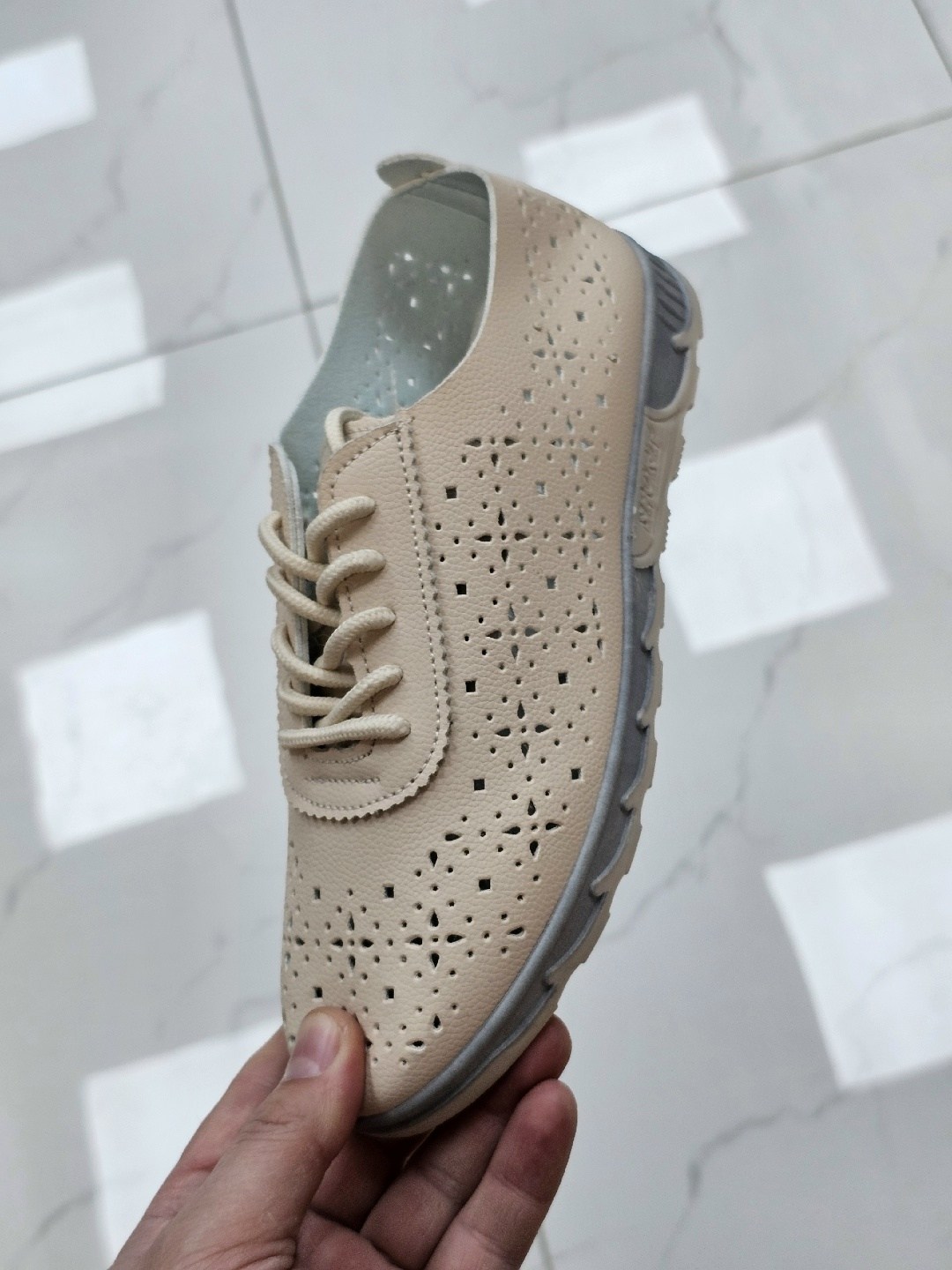 , женская,женские кроссовки,мокасины с перфорацией,обуви