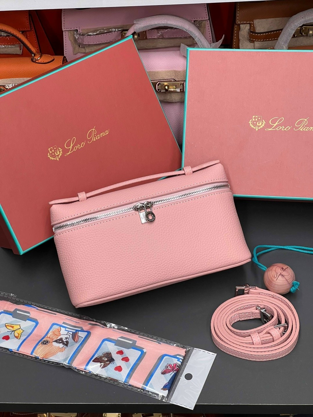 loro piana сумка,женская сумка,сумка,аксессуар для сумки,модная сумка