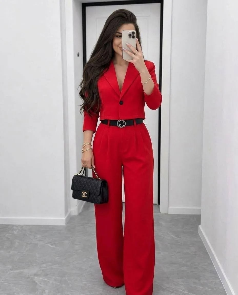 брючный костюм,костюм брючный женский,красный брючный костюм,красный брючный костюм женский с широкими брюками,красный костюм