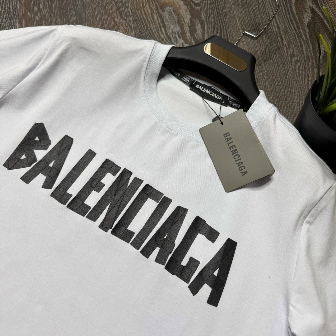 футболка balenciaga,футболка с коротким рукавом в стиле balenciaga,баленсиага кристобаль,футболки для мужчин