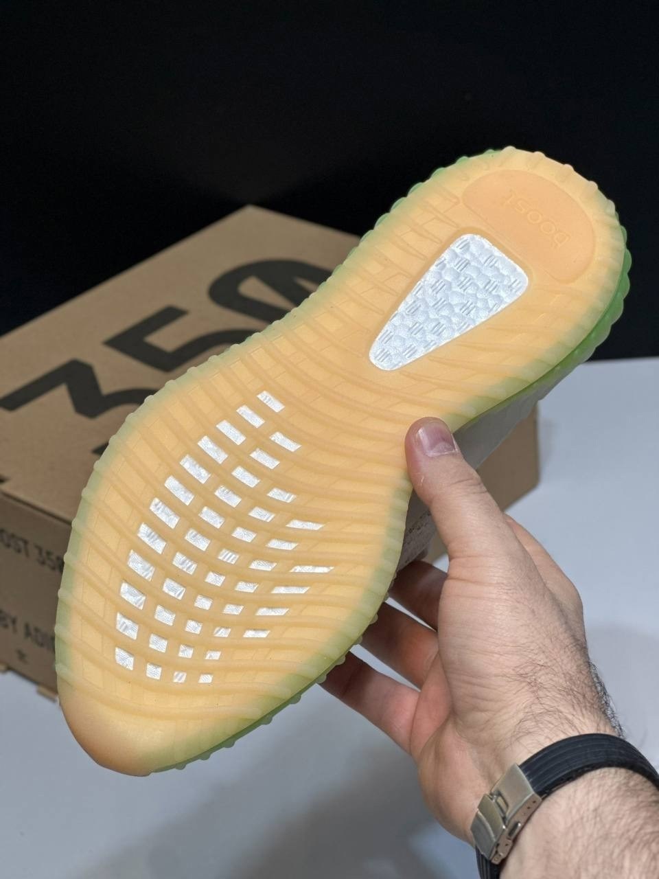 adidas yeezy boost 350 v2 hyperspace,adidas yeezy boost 350 v 2,adidas yeezy boost 350 v2 tail light,adidas yeezy boost 350,кроссовки adidas yeezy boost 350