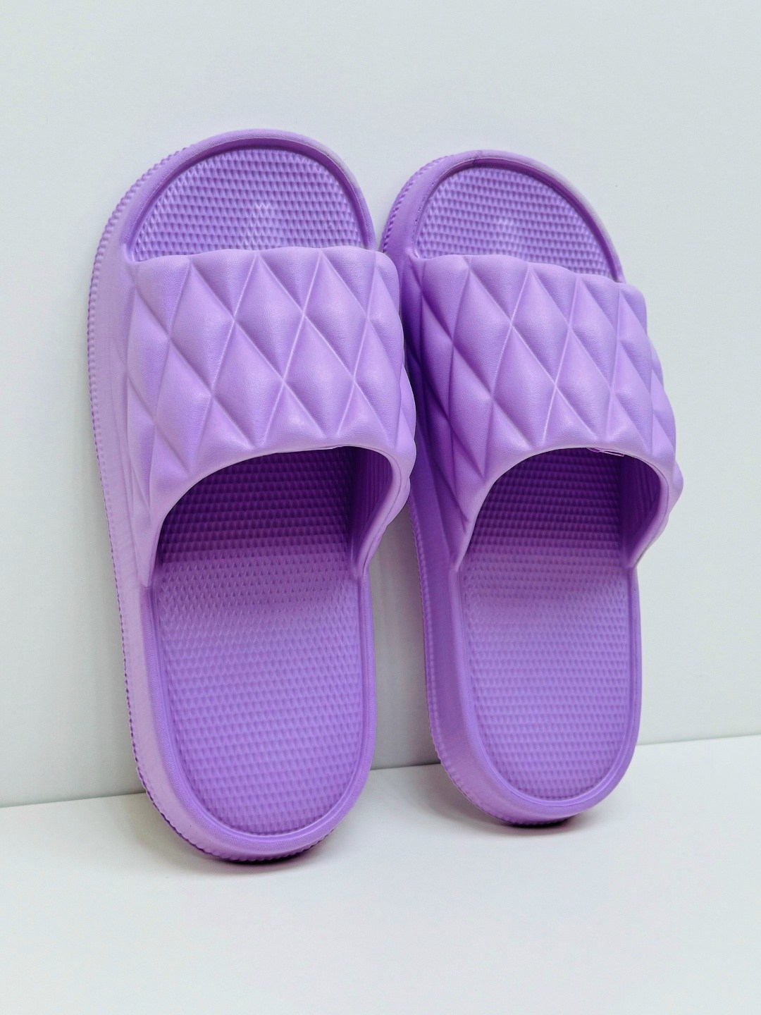 шлепанцы женские,модные шлепанцы,мужские шлепанцы,шлепки женские,черные шлепанцы