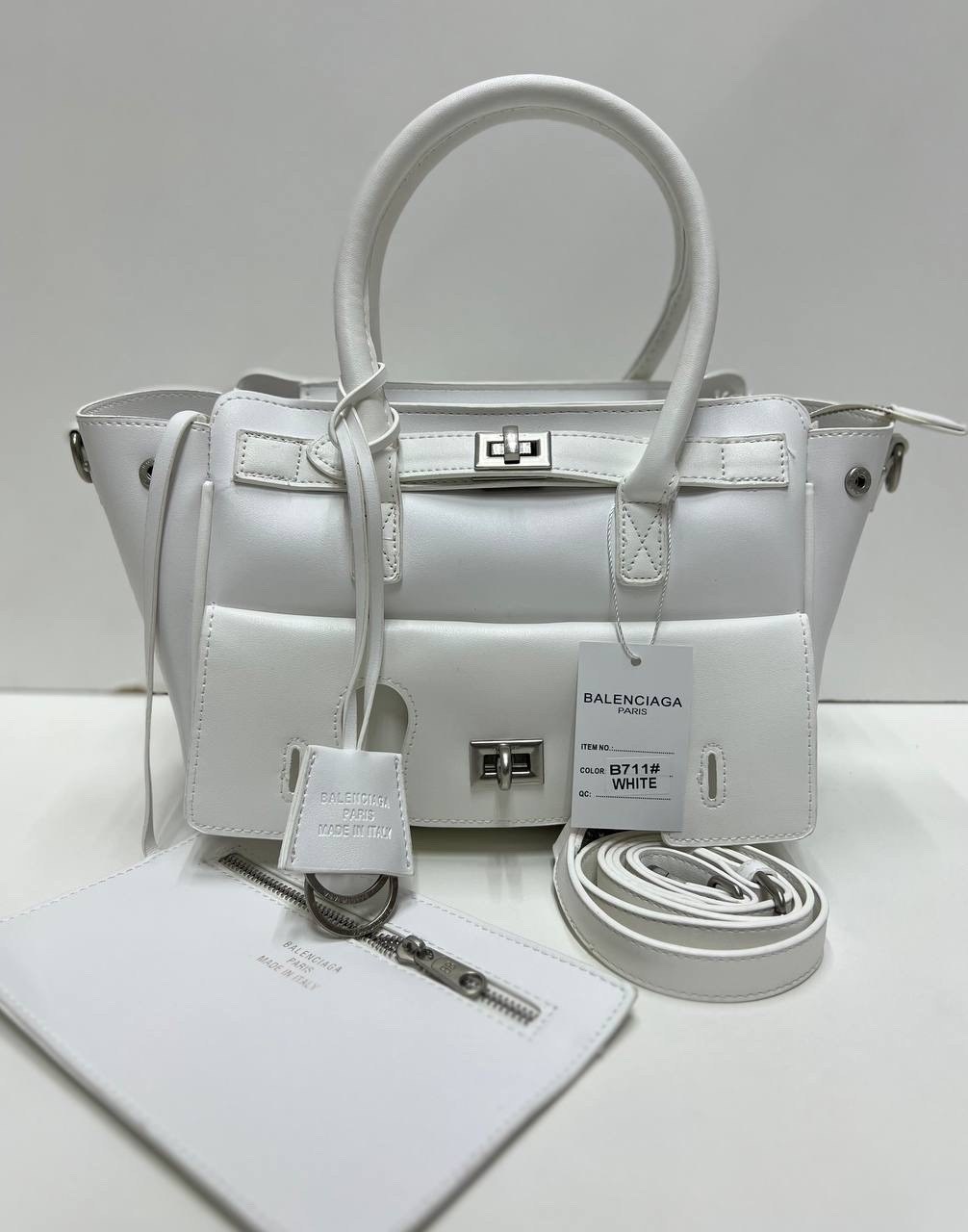 сумка balenciaga,сумка тоут на плечо,стильная сумка тоут,сумка женская balenciaga,сумка от balenciaga