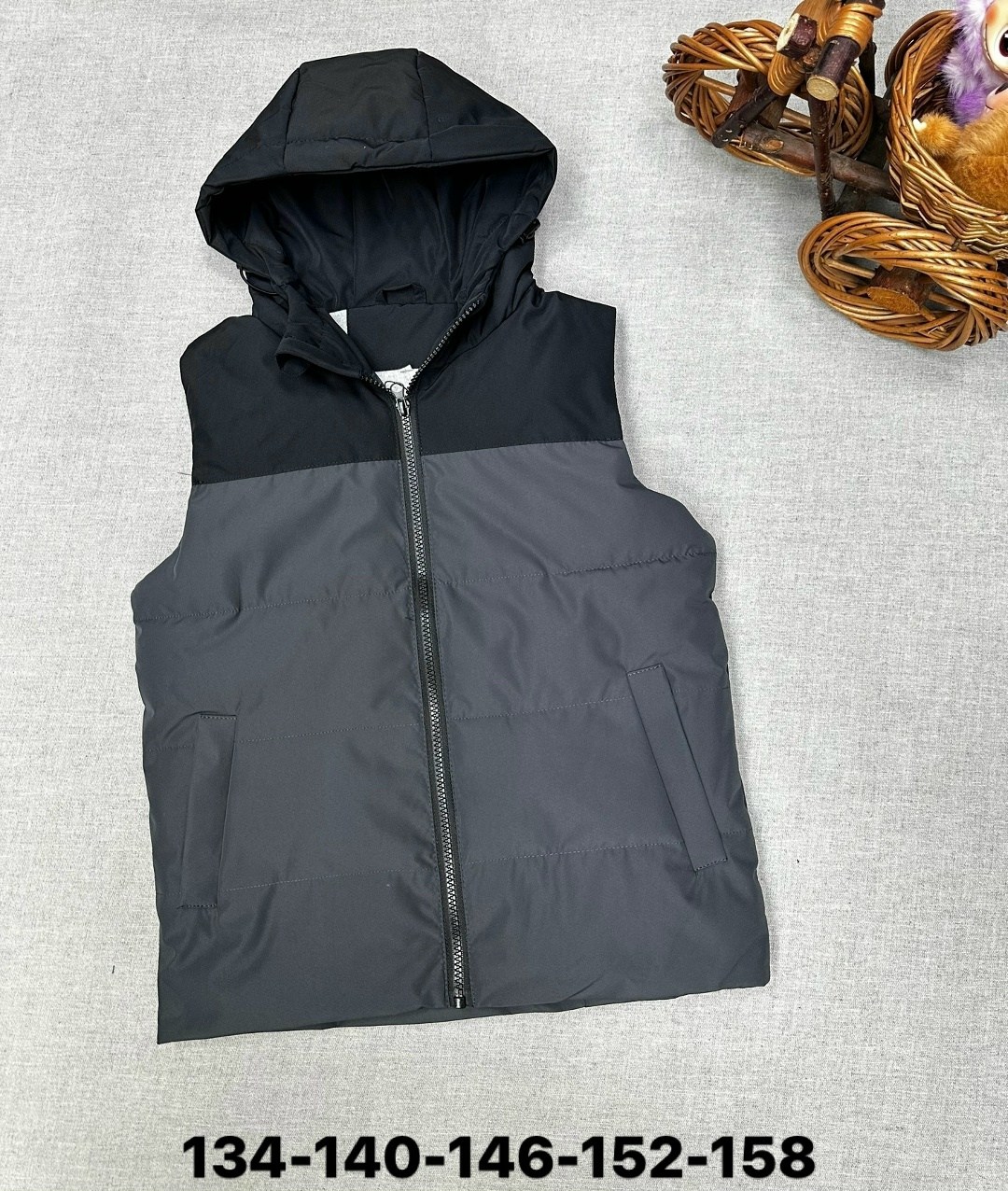 жилетка детская,жилет детский,жилетка безрукавка,стильная жилетка,жилетка