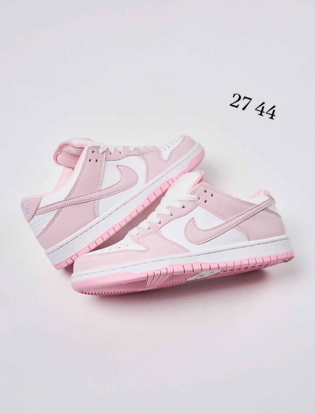 nike dunk low gs 'triple pink',кроссовки nike sb dunk low pink,розовые кроссовки,кроссовки nike dunk low gs triple pink,кроссовки nike dunk sb low