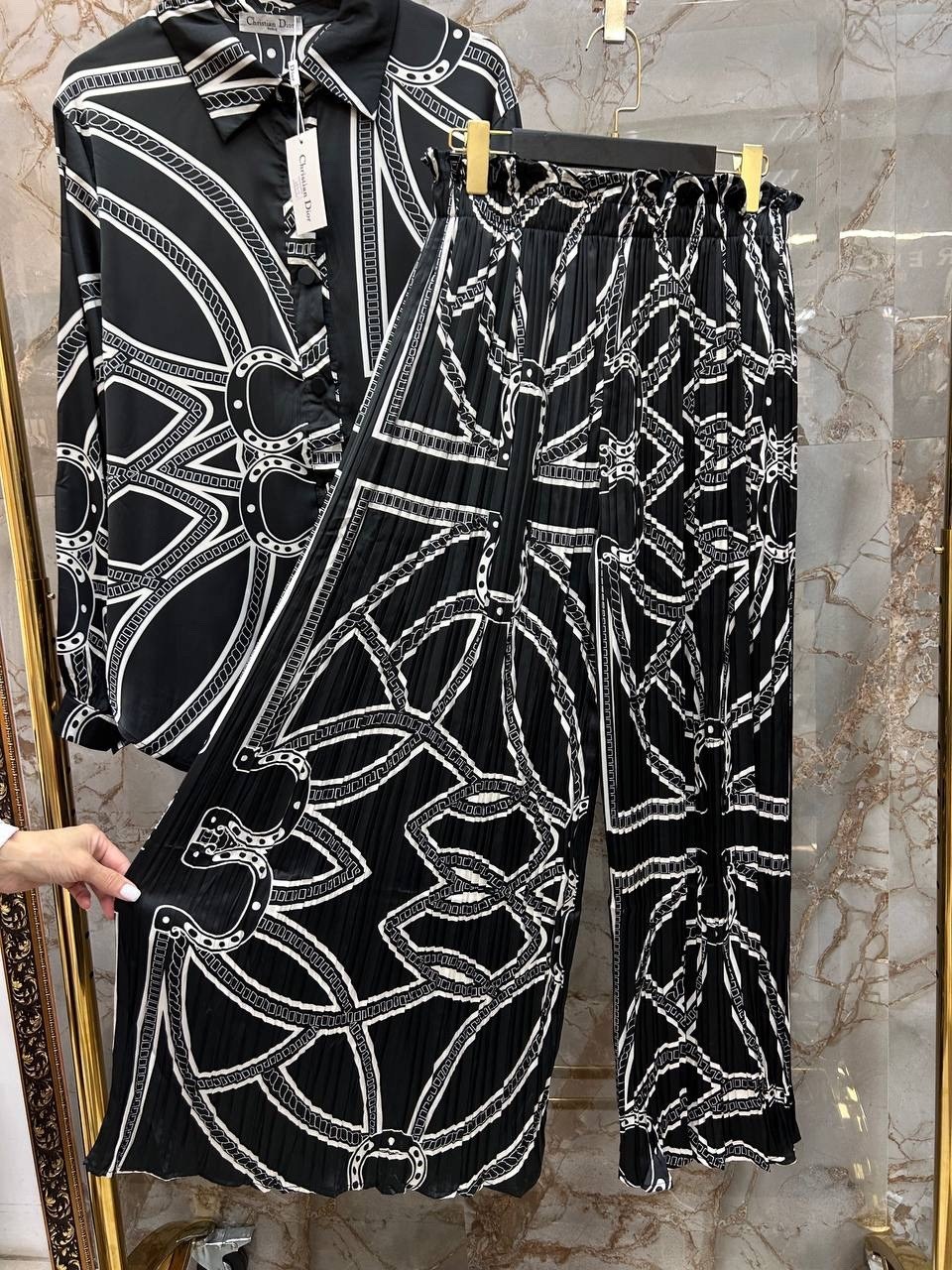 элегантные костюмы,костюм женский,пижамные костюмы,стильные женские костюмы,шелковый костюм