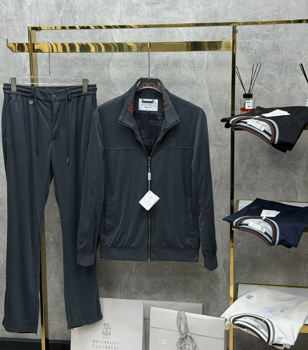 спортивный костюм brunello cucinelli,прогулочный костюм brunello cucinelli,костюм brunello cucinelli,спортивный костюм stefano ricci,спортивный костюм brunello cucinelli pl-39565