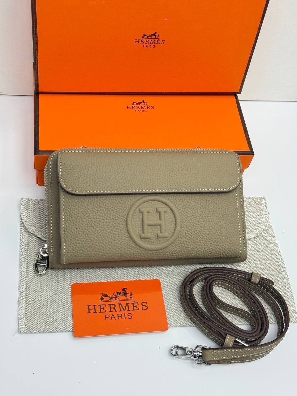 hermes кошелек,hermes клатч,портмоне hermes натуральная кожа hermes 223108230,портмоне hermes натуральная кожа,мужской клатч hermes