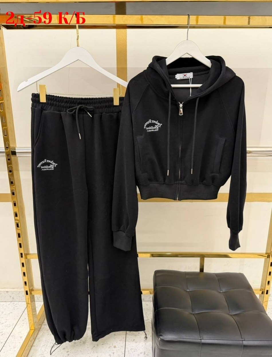 спортивный костюм спортивные костюмы,спортивный костюм женский,спортивный костюм,женский красный костюм miu miu,женский костюм