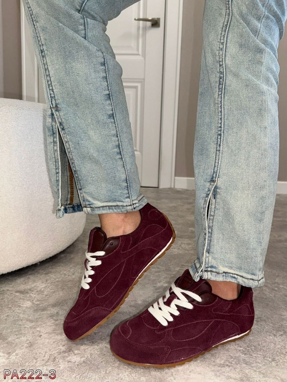 бордовые кроссовки, мода,кеды bottega veneta,бордовые кроссовки женские,бордовые кроссовки,замшевые кроссовки