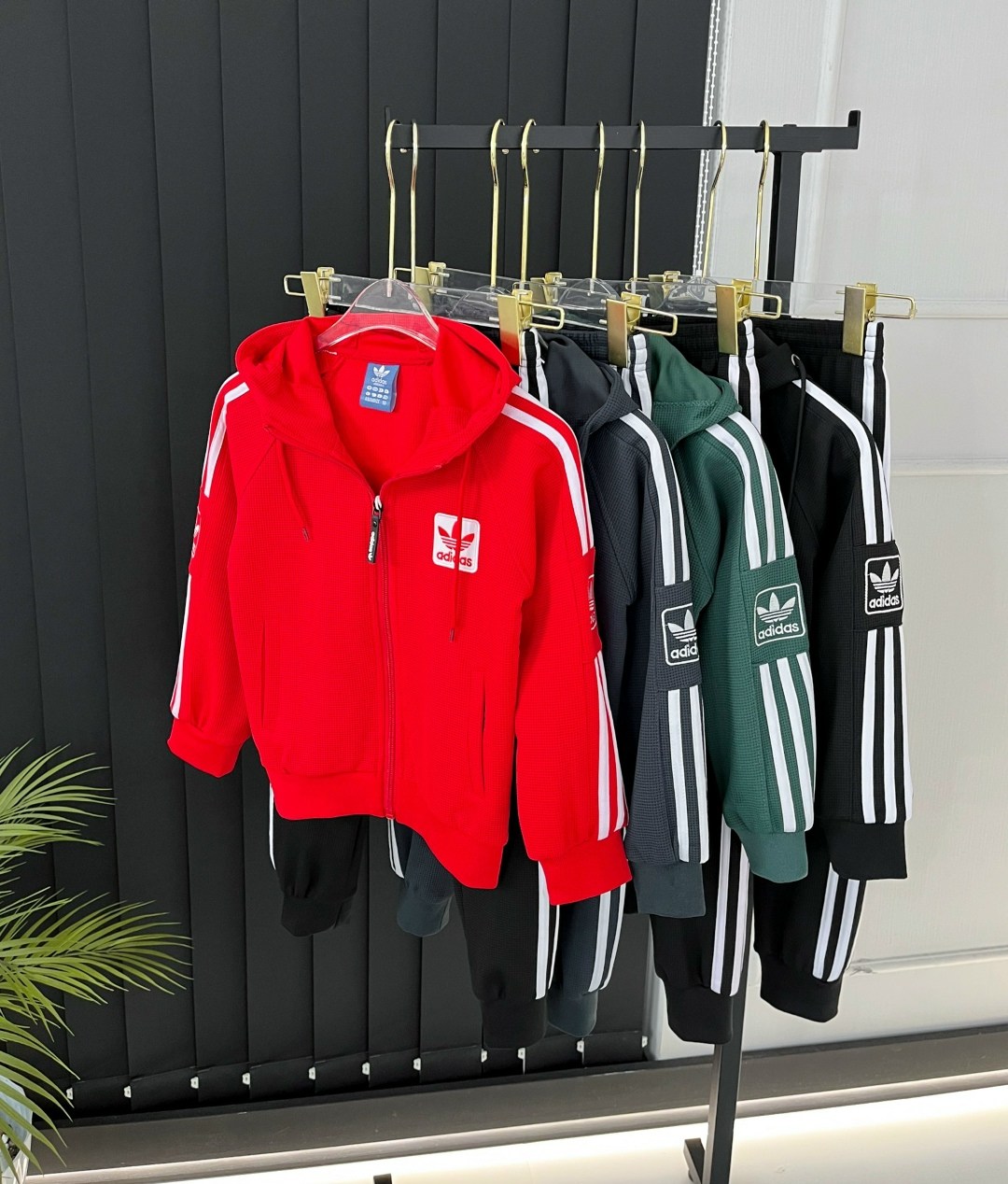 костюм адидас ориджинал черный,детский костюм адидас ориджинал черный,детский спортивный костюм adidas,спортивный костюм adidas,черный спортивный костюм для мальчика адидас ориджинал