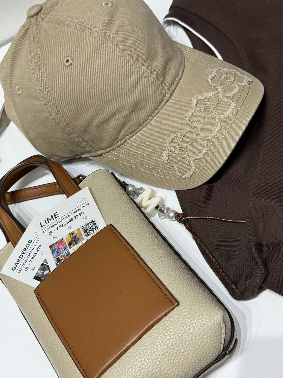 девушка,кепка стильная,бейсболка женская,модные стили,стильное