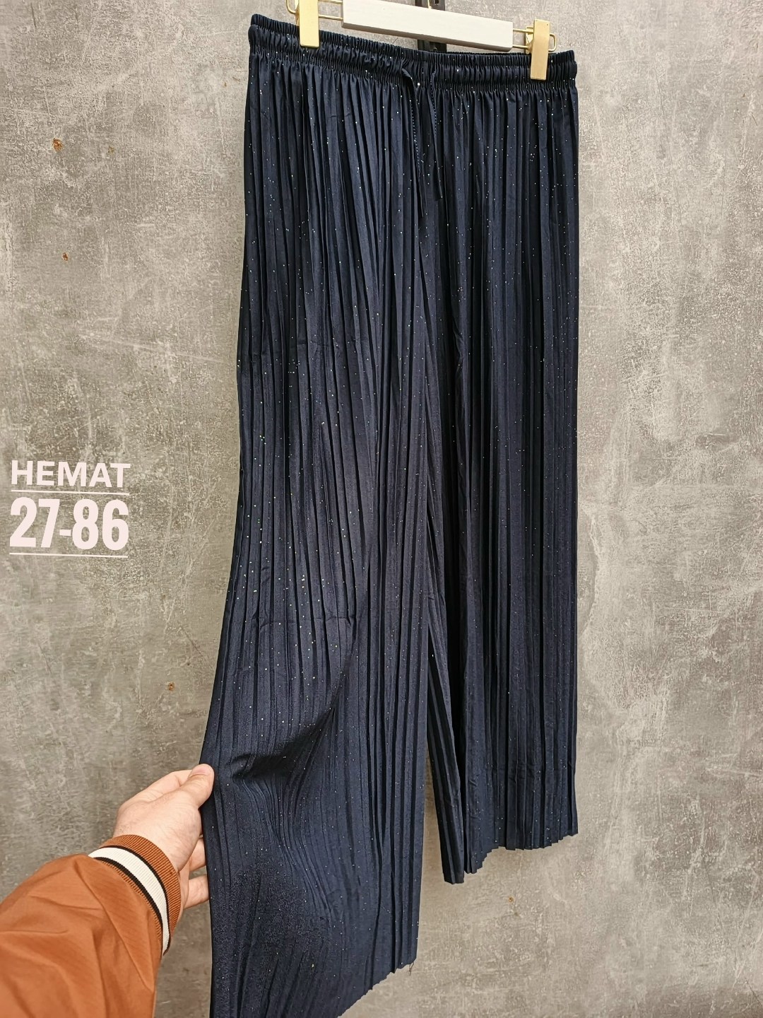 плиссированные брюки,брюки женские свободные повседневные с широкими штанинами,брюки плиссе,брюки плиссированные широкие,брюки из плиссированной ткани черные