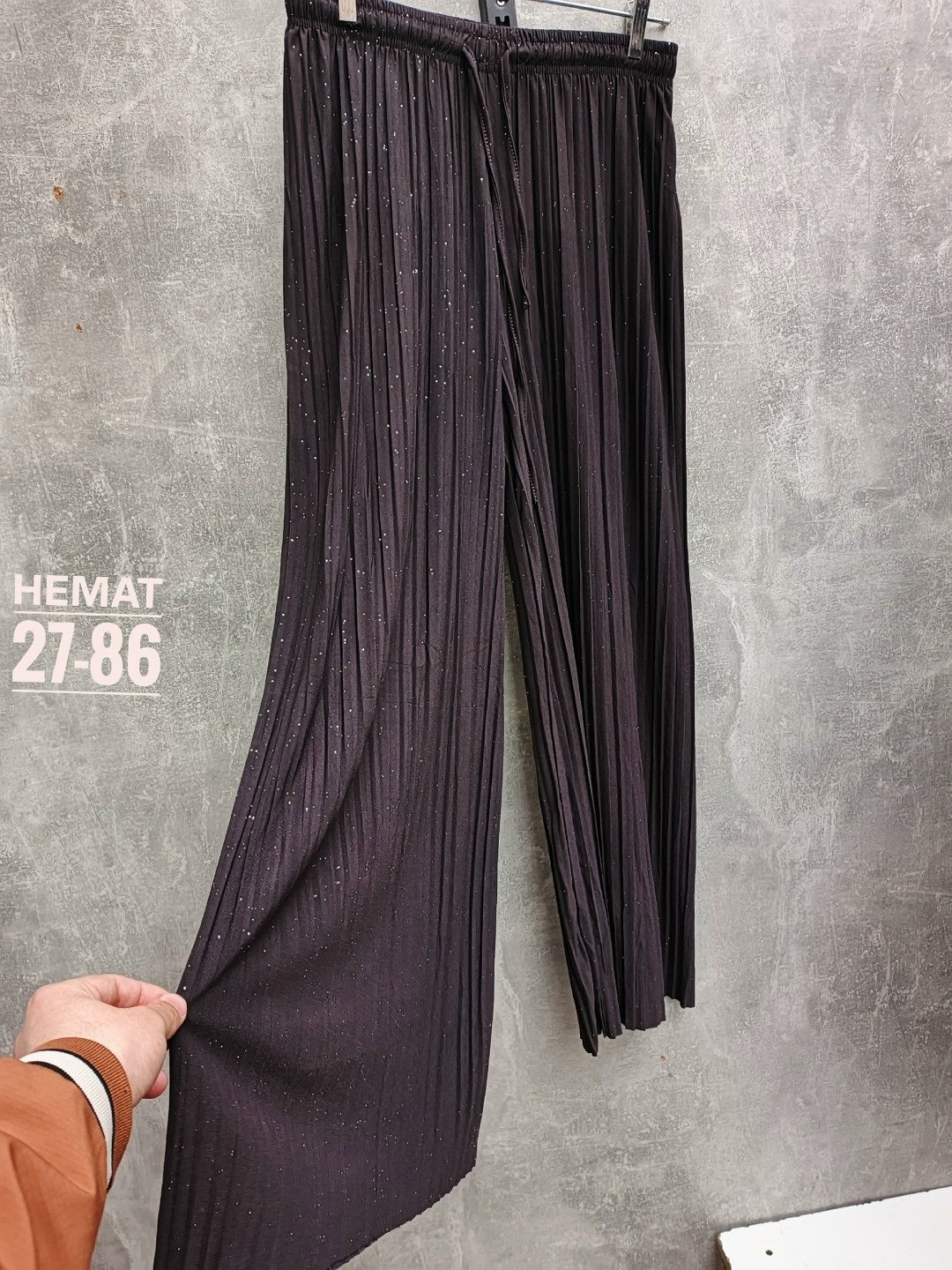 плиссированные брюки,брюки женские свободные повседневные с широкими штанинами,брюки плиссе,брюки плиссированные широкие,брюки из плиссированной ткани черные