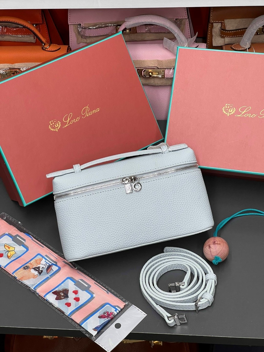 loro piana сумка,женская сумка,сумка,аксессуар для сумки,модная сумка