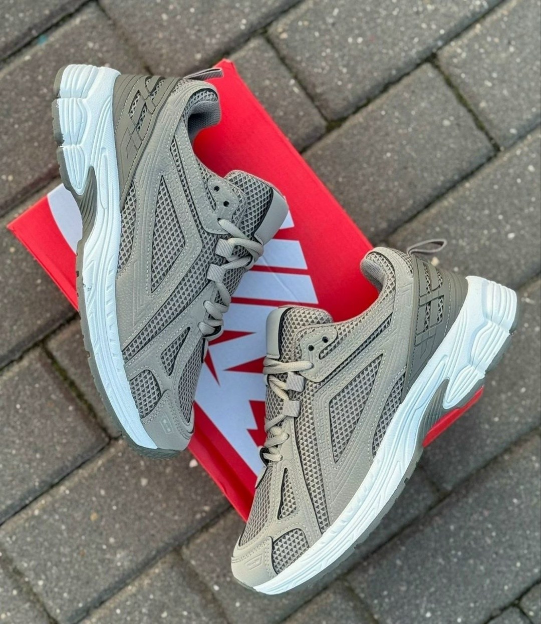 кроссовки,кроссовки женскиe,повседневные кроссовки,массивные кроссовки,мужские кроссовки