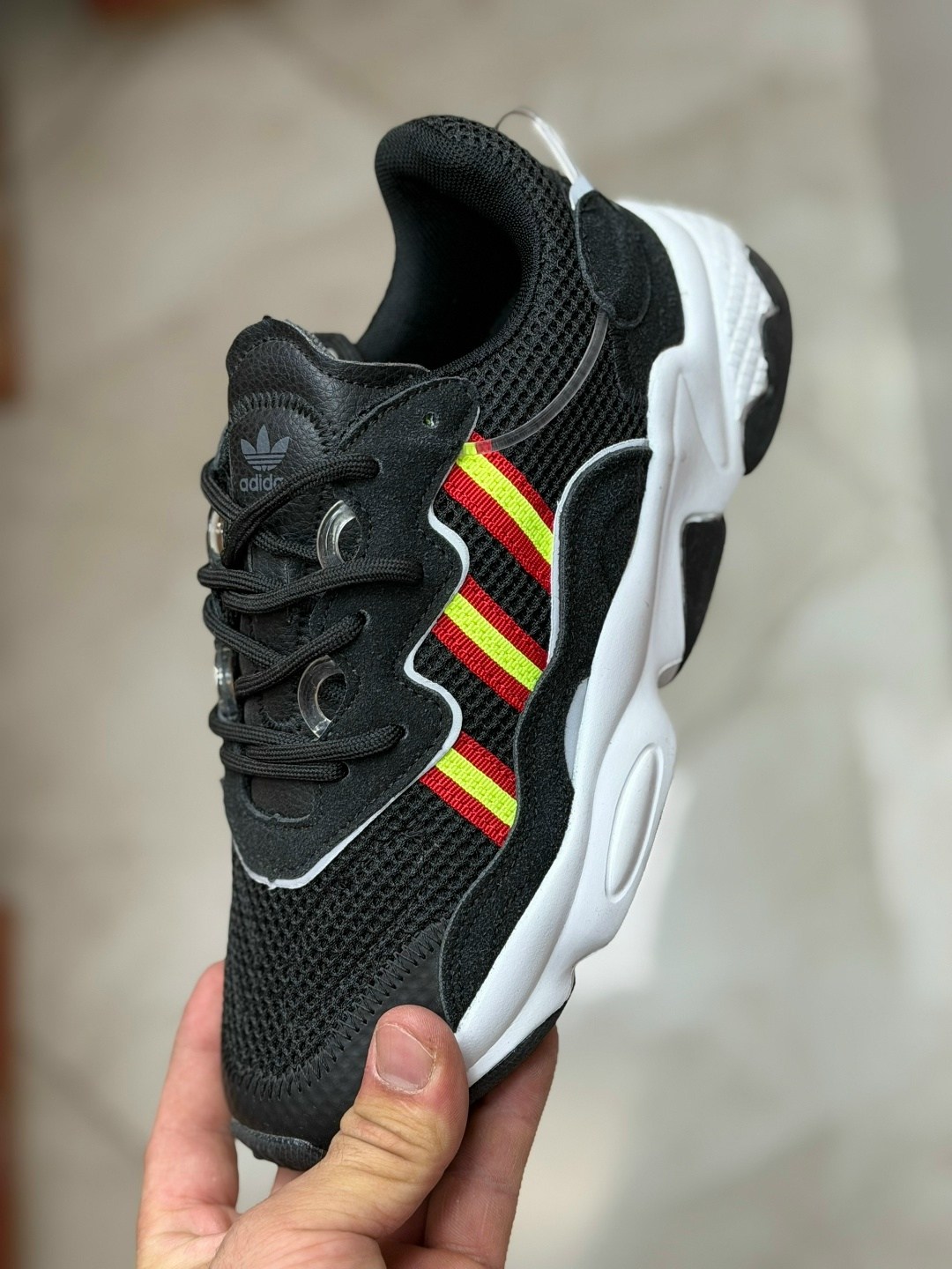 кроссовки adidas ozweego,кроссовки мужские adidas ozweego,кроссовки adidas,кроссовки ozweego,кроссовки adidas originals ozweego