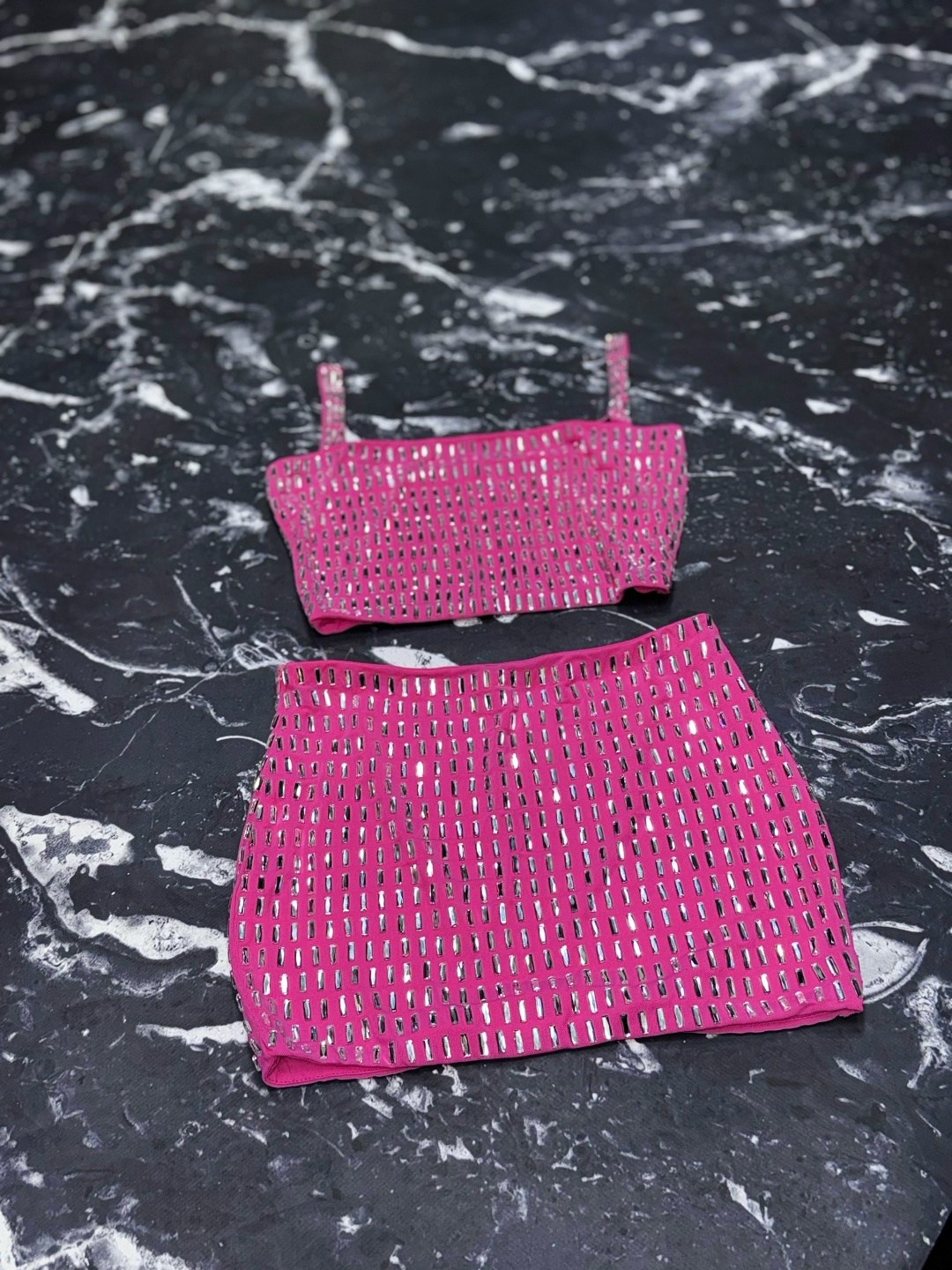 костюм с юбкой,комплект топ и юбка,блестящая юбка,топ и юбка,мини юбка и топ