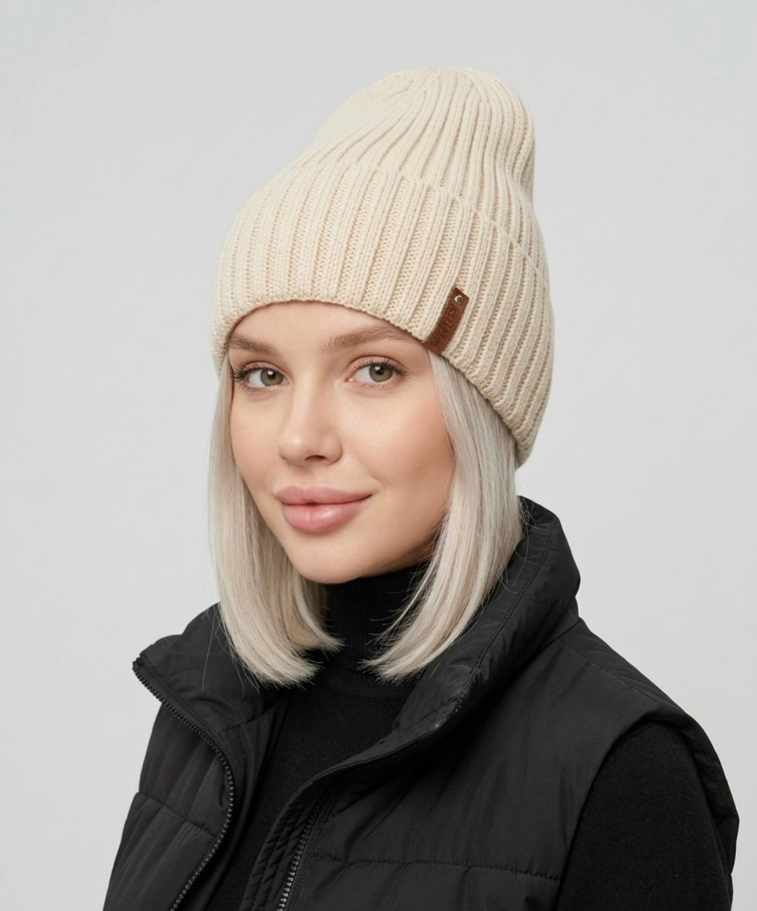 шапка бини,шапка женская,женская вязаная шапка,шапка бини женская,шапка бежевая