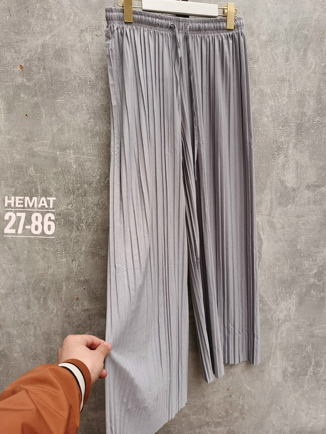 плиссированные брюки,брюки женские свободные повседневные с широкими штанинами,брюки плиссе,брюки плиссированные широкие,брюки из плиссированной ткани черные