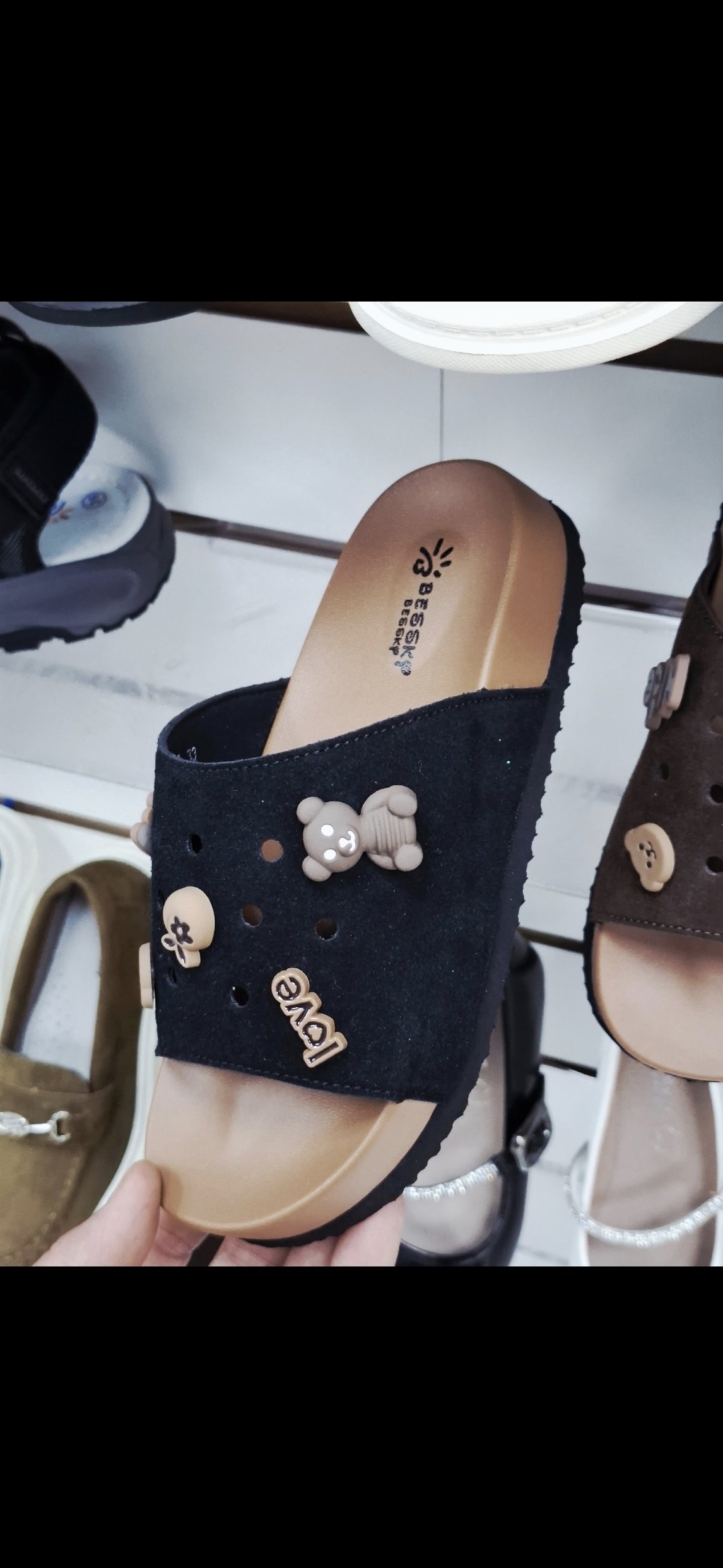 ,женские шлепанцы,женские тапочки, женская,тапочки модные