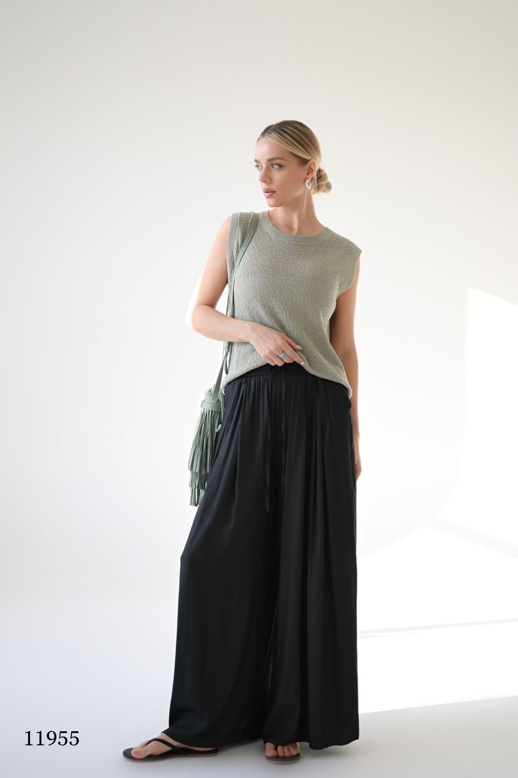 брюки палаццо широкие,широкие брюки,брюки палаццо,широкие брюки палаццо со складками,брюки бежевые