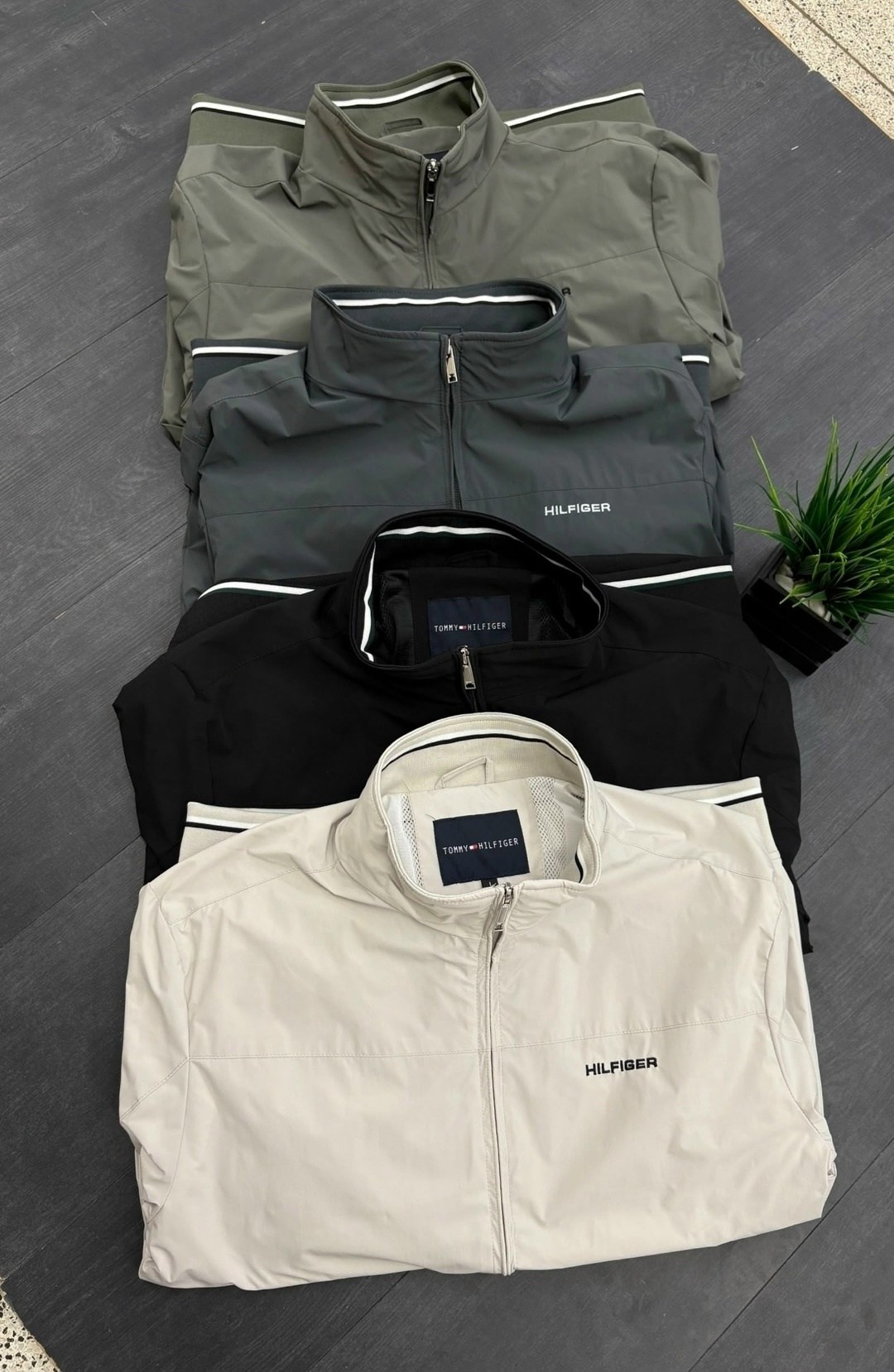 куртка tommy hilfiger мужская,демисезонная куртка,ветровка tommy hilfiger,демисезонная куртка спортивная,ветровка мужская