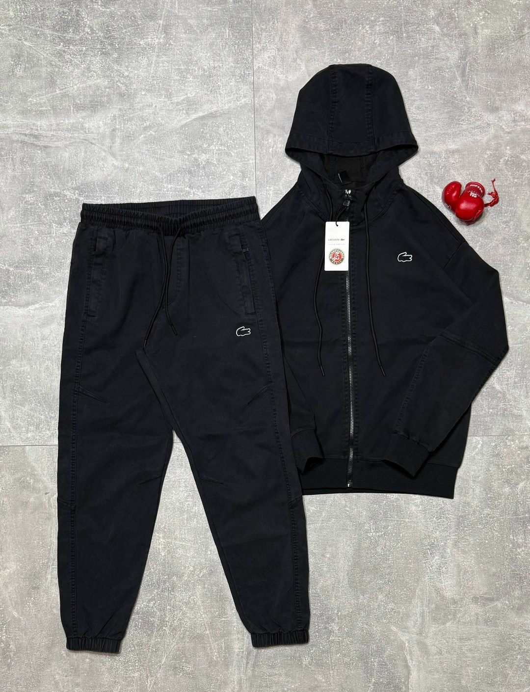 мужские спортивные костюмы,спортивные костюмы lacoste,спортивный костюм lacoste мужской,спортивный костюм дольче габбана мужской,мужская спортивная одежда