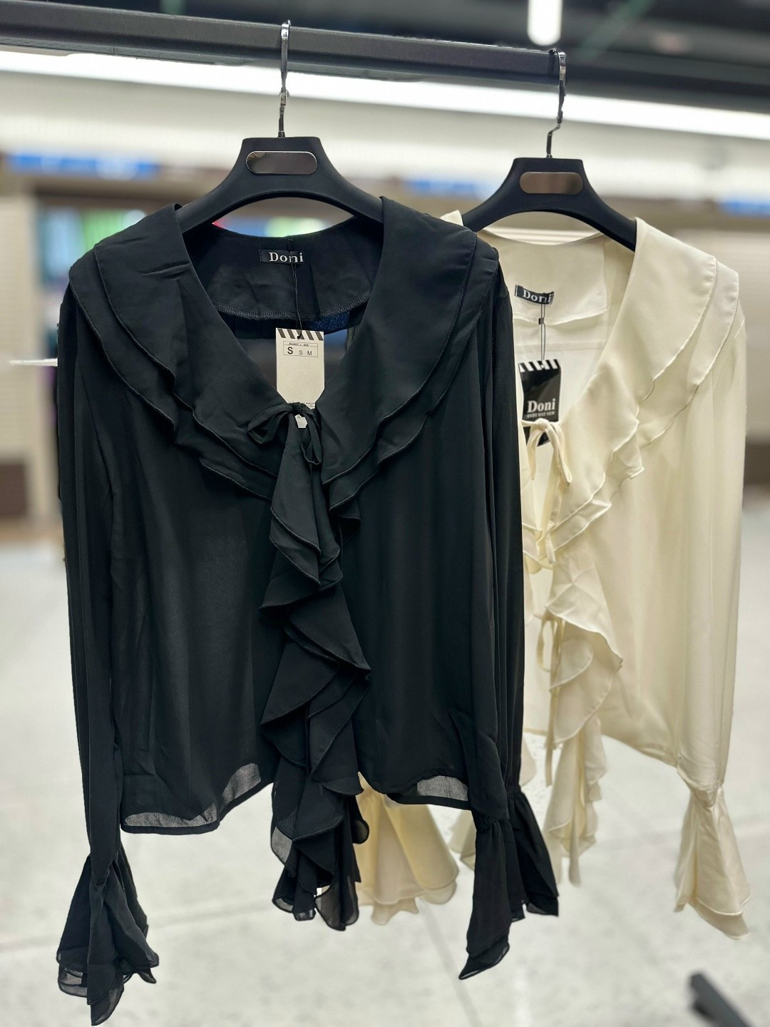 костюм летний с шортами в стиле бохо цвет молочный,костюм с рюшами,рубашка с оборками,элегантная блузка с воланами и рюшами,костюм летний с шортами в стиле бохо