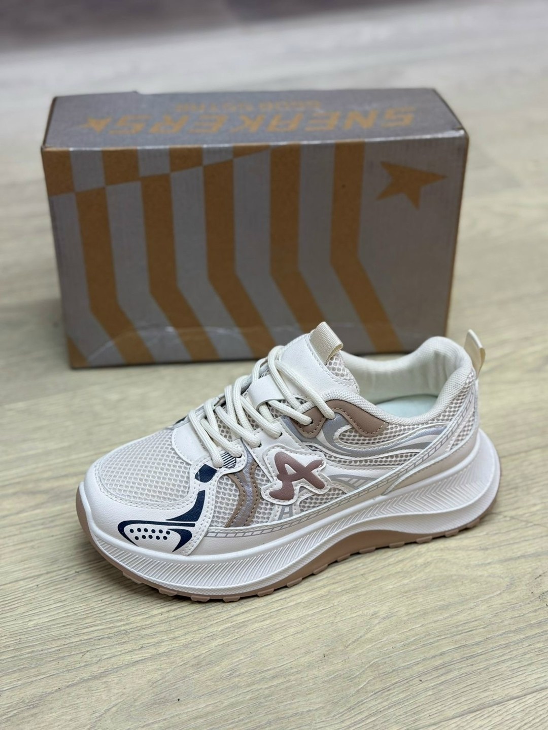 кроссовки,женские кроссовки,кроссовка,кроссовки модные,