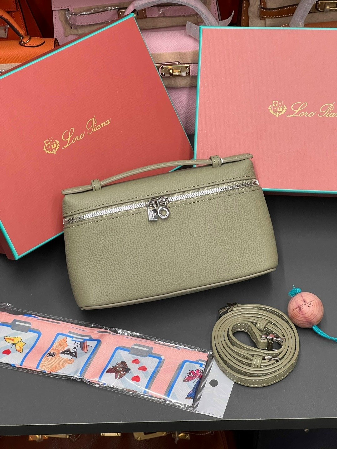 loro piana сумка,женская сумка,сумка,аксессуар для сумки,модная сумка