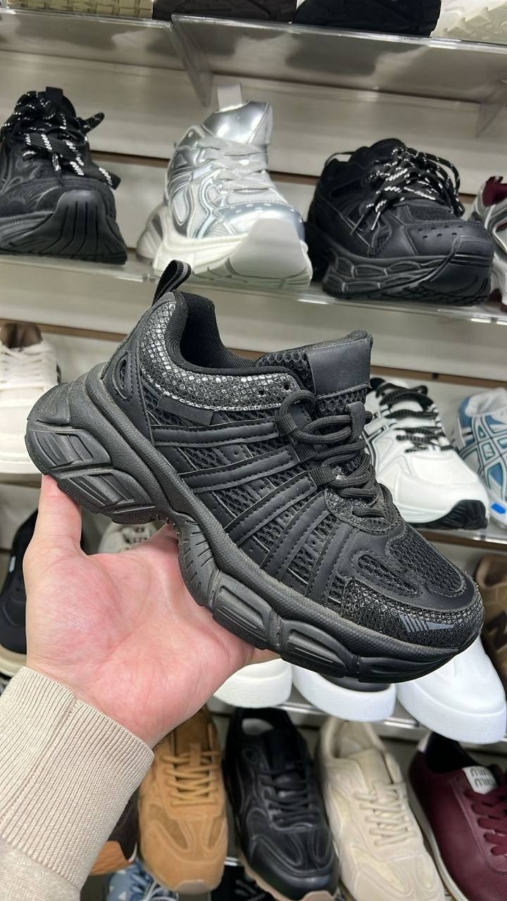 массивные кроссовки женские,женские кроссовки,массивные кроссовки,кроссовки женские черные,кроссовки женские толстые низкие benzi черный