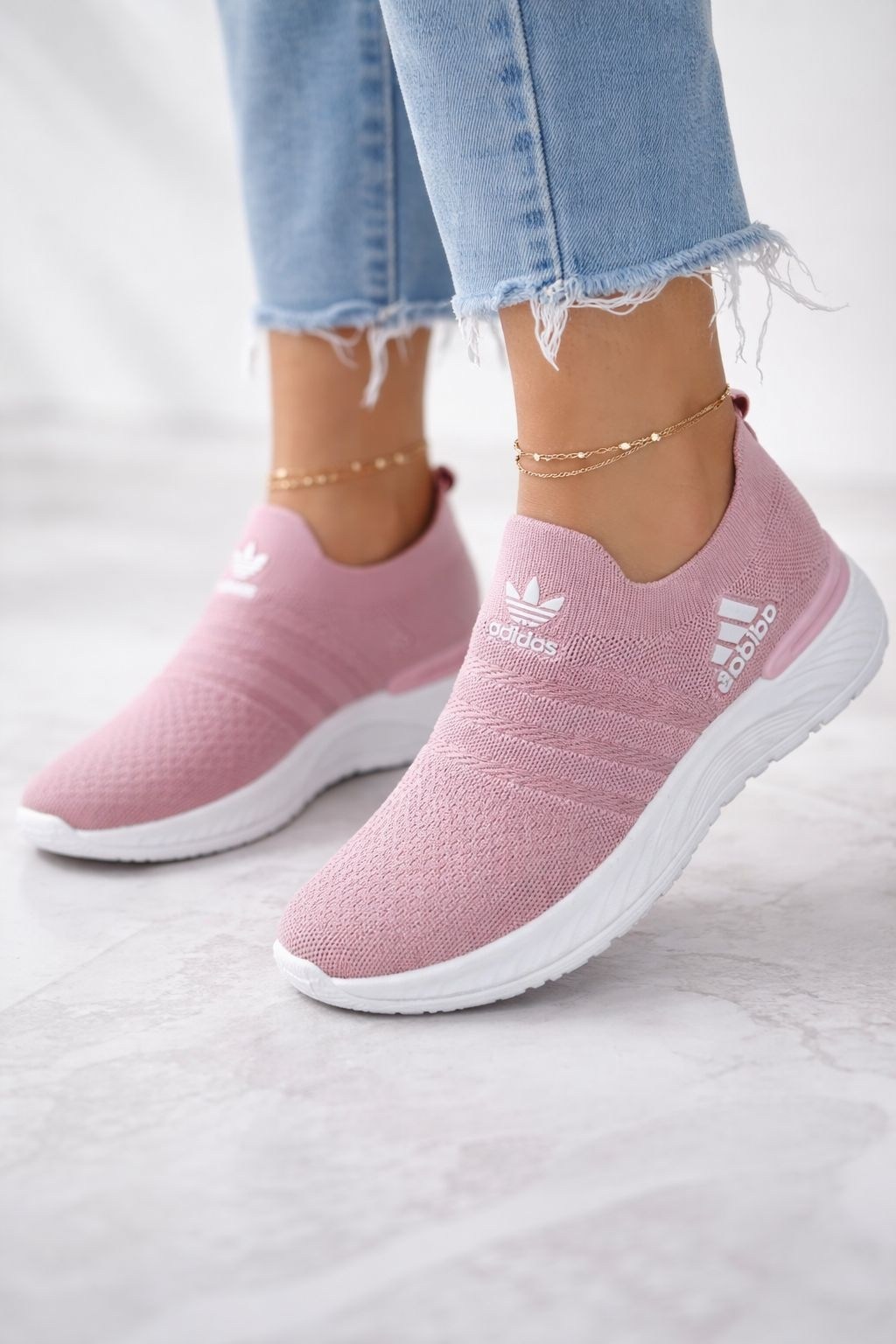 ,женские кроссовки,слипоны adidas,кроссовки-слипоны валберис,кроссовки женские текстильные