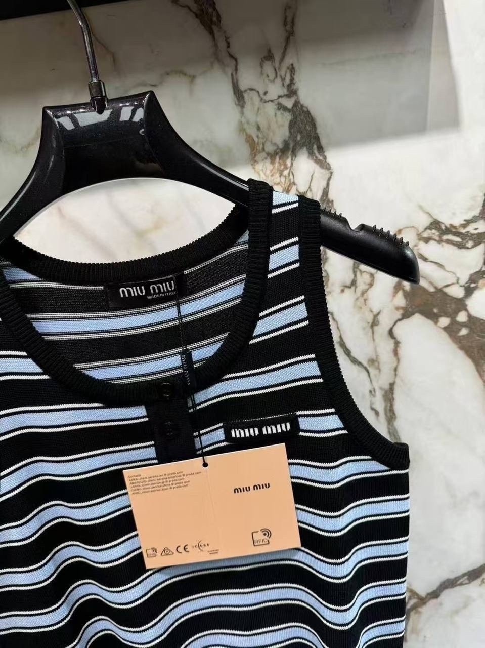 вязаные жилеты,стильная майка,трикотажный жилет,жилет летний,модные топы