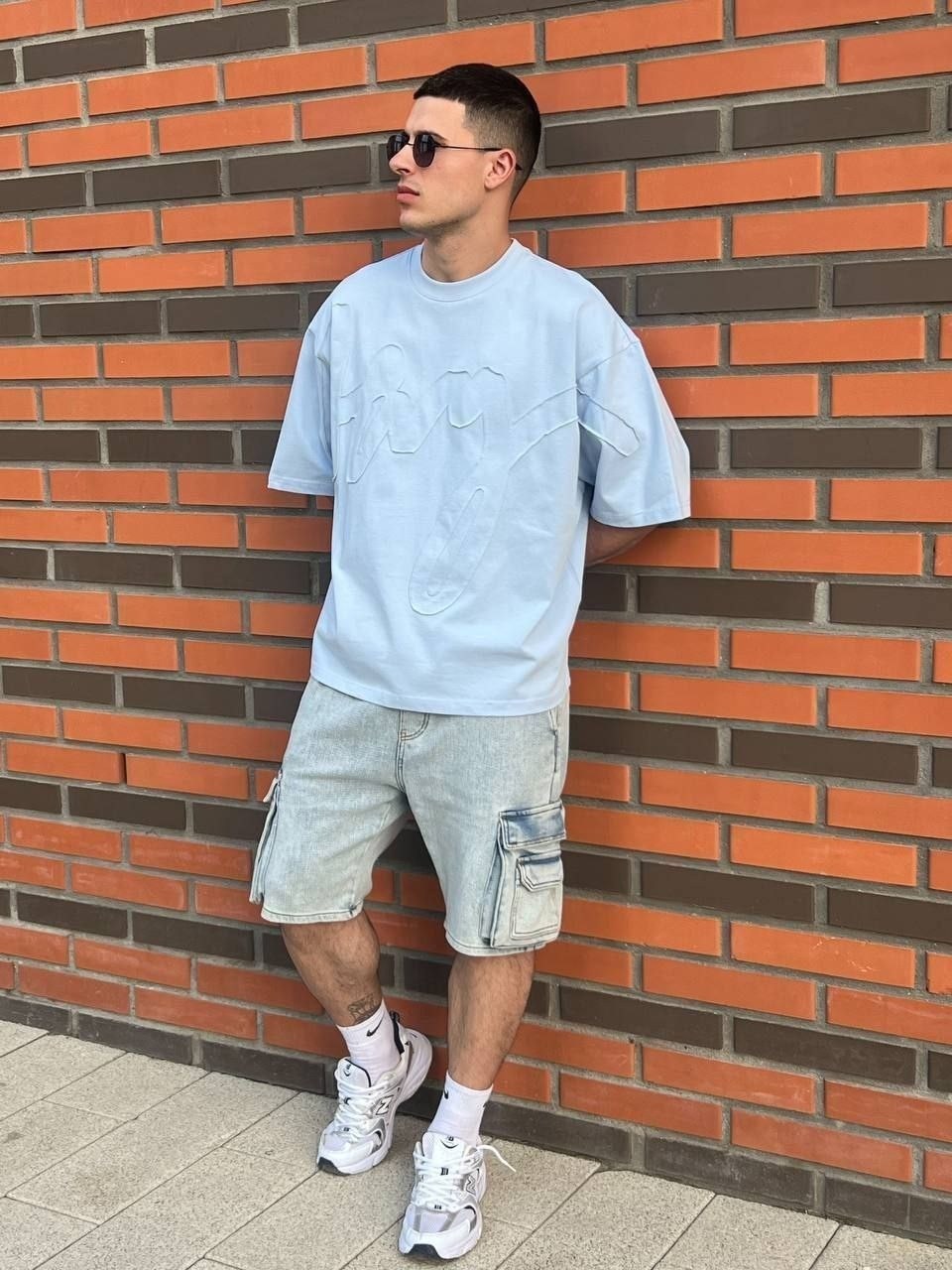 мужская мода,футболки мужские оверсайз,мода мужская,голубая футболка оверсайз,оверсайз футболка