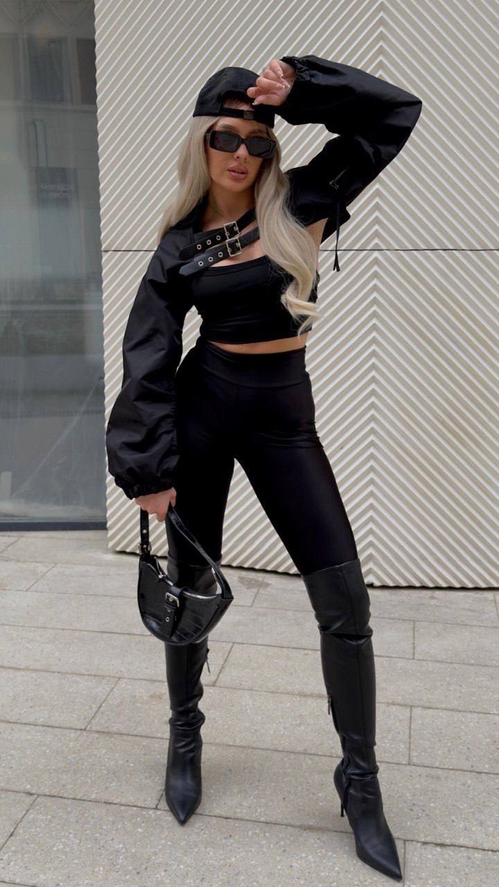 куртка косуха,куртка бомбер,кожаная куртка,куртка женская,кожаная куртка бомбер