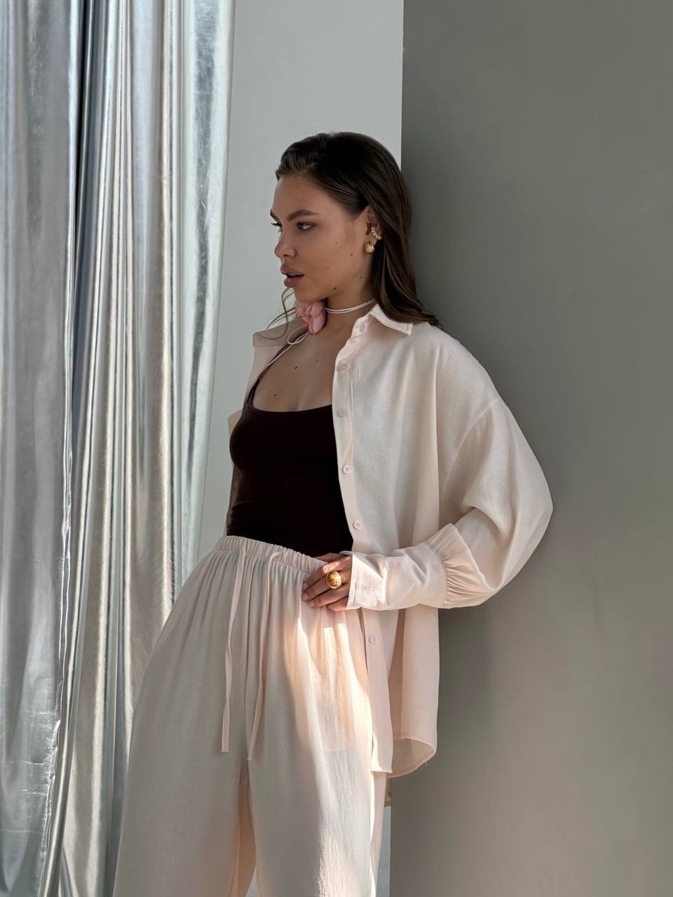 шелковый брючный костюм бежевый,бежевый брючный костюм,костюм с брюками,бежевый костюм,брючные женские костюмы