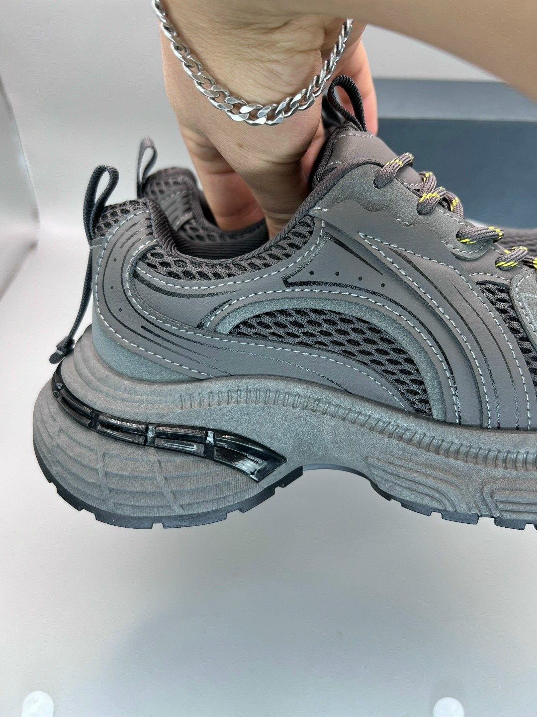 кроссовки balenciaga,кроссовки баленсиага 10 xl,женские кроссовки,кроссовки sneaker tess 12 balenciaga,кроссовки balenciaga balenciaga 6xl sneaker 'worn-out - taupe grey'