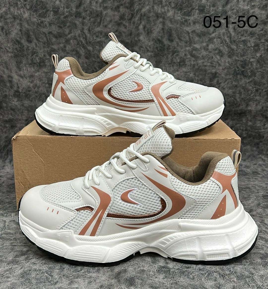 кроссовки,кроссовки женскиe,модные кроссовки,массивные кроссовки,кроссовки повседневные