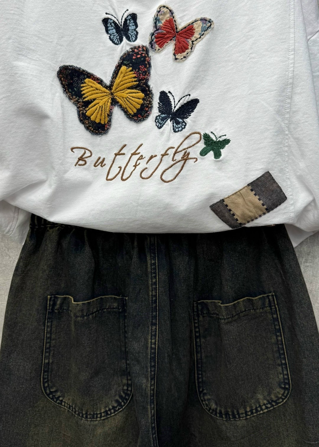 джинсы с вышивкой,джинсы женские с вышивкой,женские джинсовые шаровары с вышивкой,шаровары джинсы,джинсовые брюки