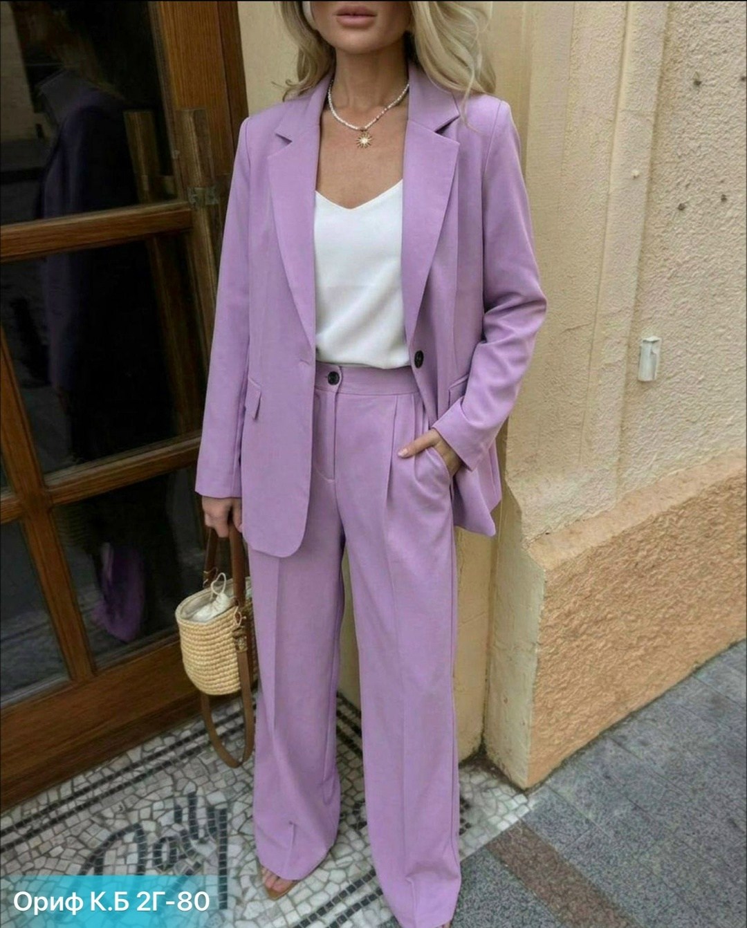 брючный костюм зеленого цвета,зелёный костюм брючный,женский брючный костюм,брючный костюм dilana vip 1992 зеленый,женский зеленый костюм