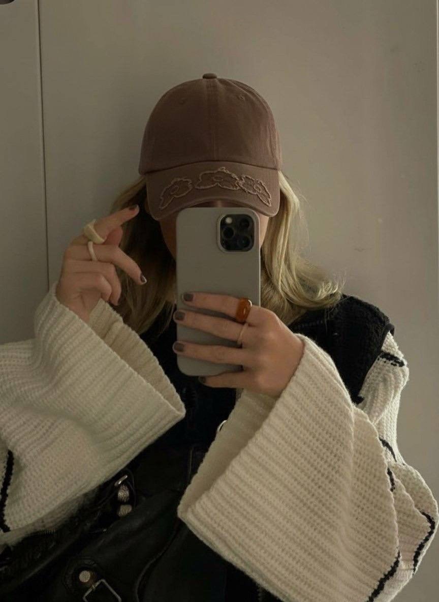 девушка,кепка стильная,бейсболка женская,модные стили,стильное