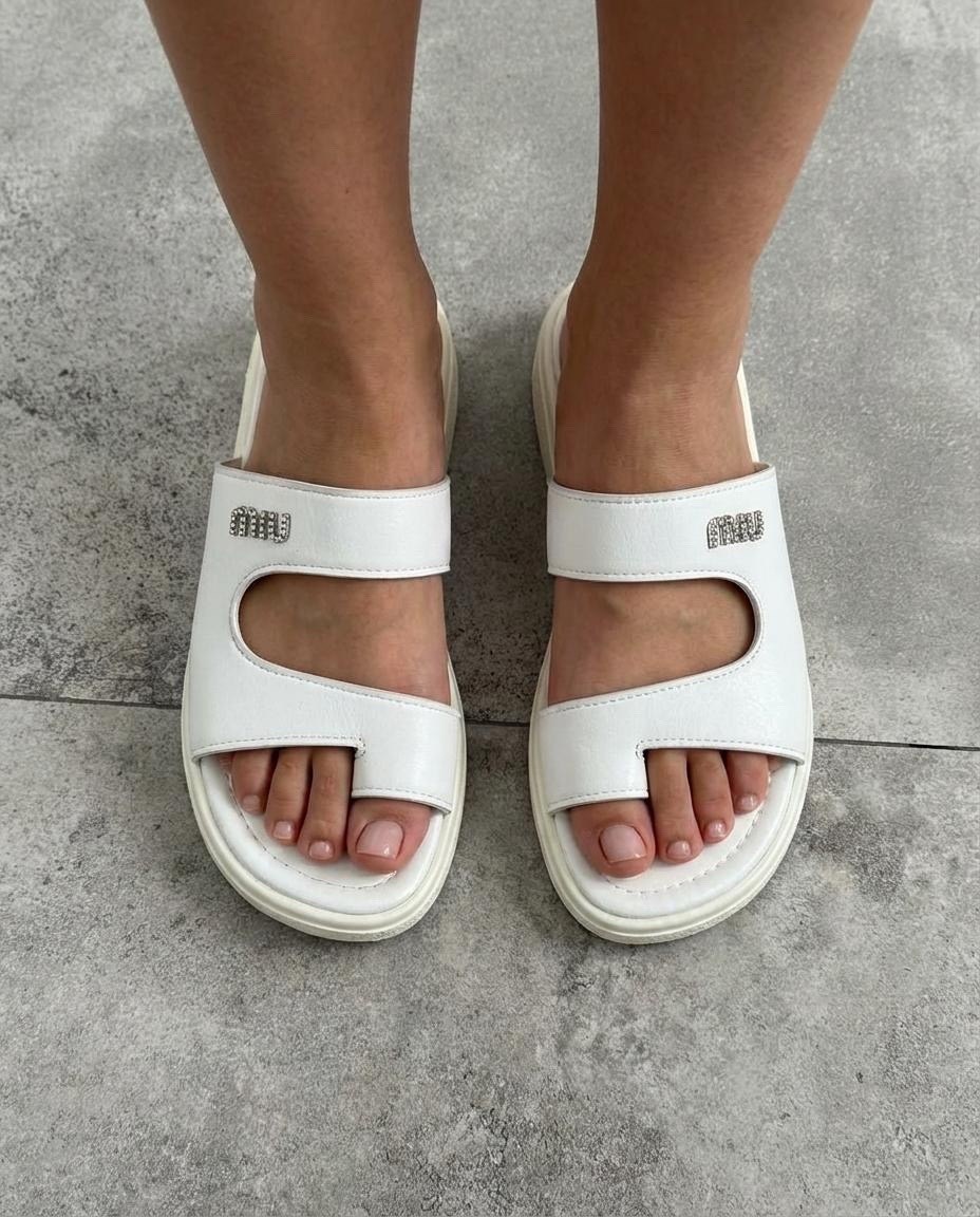 шлепанцы женские,шлепки женские,кожаные шлепки,женские сандалии,черные шлепанцы