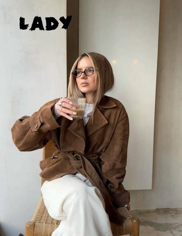 замшевая куртка,куртка замшевая женская,куртка стильная,классическая коричневая замшевая женская куртка с поясом,пальто с поясом